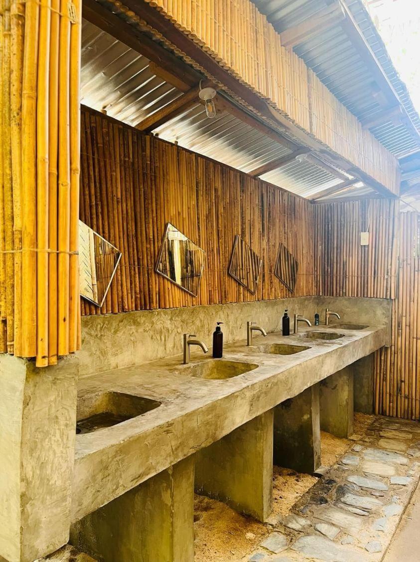 Oia Beach Hostel - El Nido Exterior photo